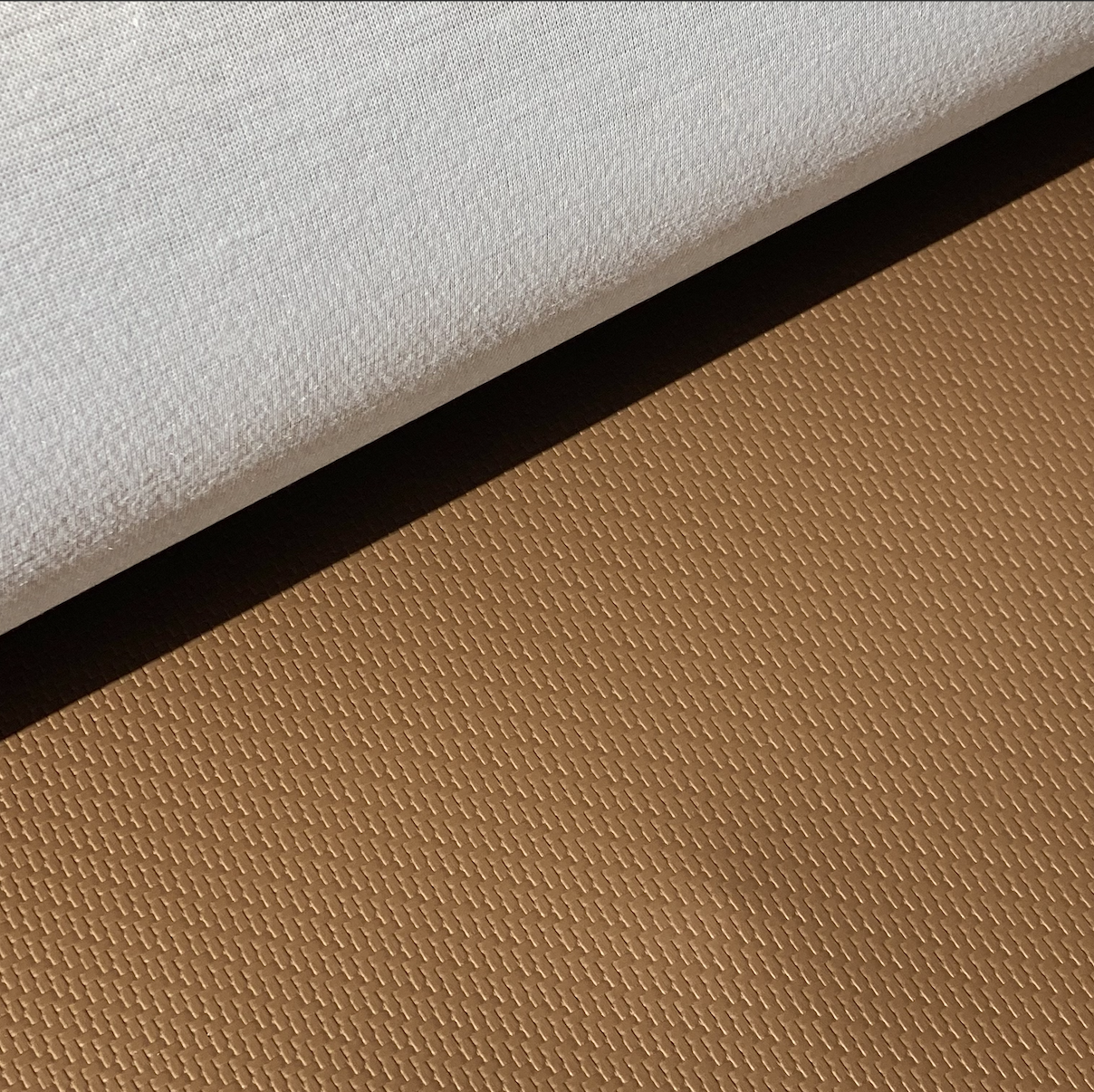 Bentwood Upholstery Vinyl: Brown Weave